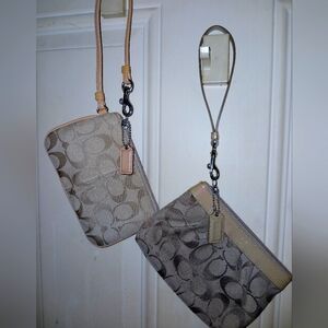 Vintage Coach Signature C Wristlet Bundle